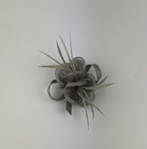 Silver Grey Fascinator on Clip - Image 2